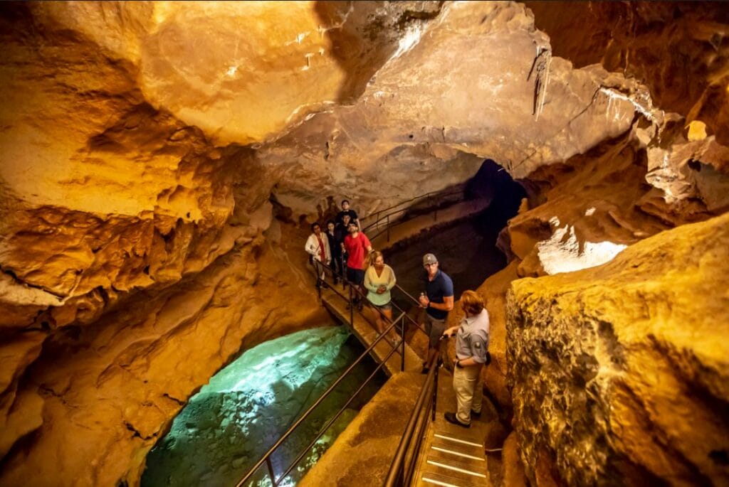 Jenolan Caves